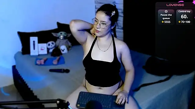 DollCam   online show from 12/09/24, 11:13