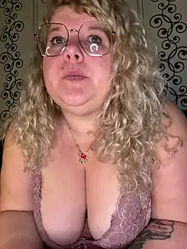 CurvyAnonymousGirl89 online show from 01/19/25, 02:49