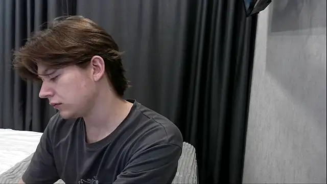 W N G S online show from 10/21/25, 10:43