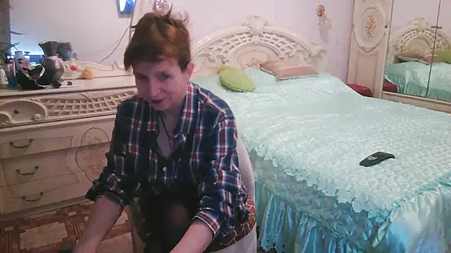 Snapshot of Debra_Phoenix chatting on 11/07/25, 12:10 Debra Phoenix online show from 11/07/25, 12:10