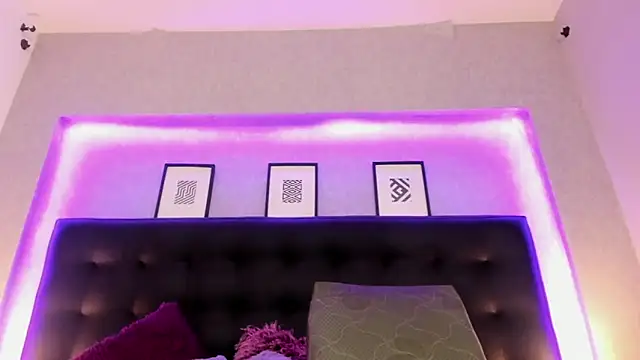MeleekXXX  online show from 01/22/25, 08:06