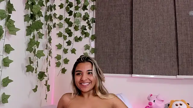 Annebull  online show from 01/10/25, 05:47