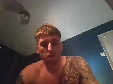 Snapshot of freddie90908 chatting on 12/10/24, 12:39 freddie90908 online show from 12/10/24, 12:39