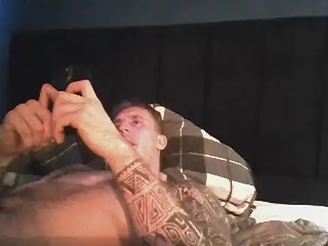 Snapshot of freddie90908 chatting on 12/12/24, 08:25 freddie90908 online show from 12/12/24, 08:25