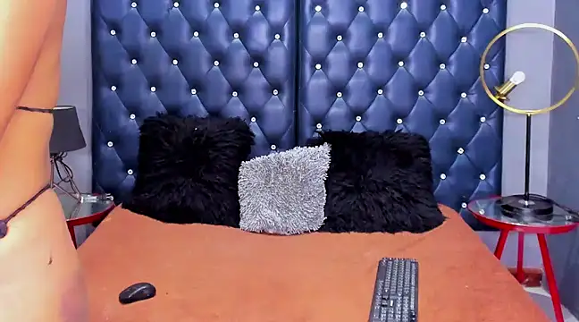 NovaMicheel online show from 02/28/25, 11:25