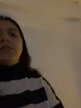 Snapshot of xBubblyBarbiexx chatting on 10/31/25, 03:07 xBubblyBarbiexx online show from 10/31/25, 03:07