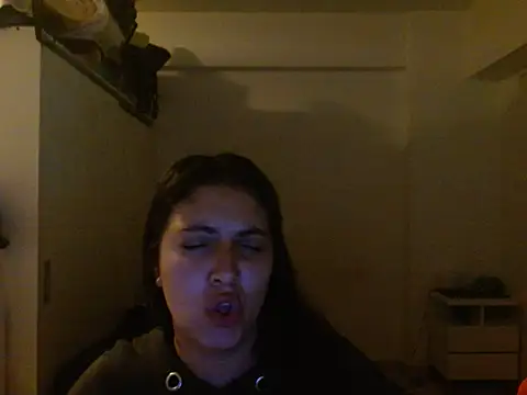 Snapshot of xBubblyBarbiexx chatting on 11/08/25, 03:07 xBubblyBarbiexx online show from 11/08/25, 03:07