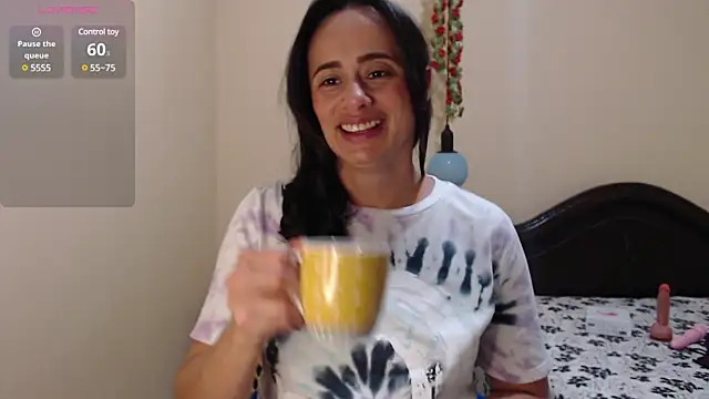 sara florez1 online show from 01/06/25, 11:07