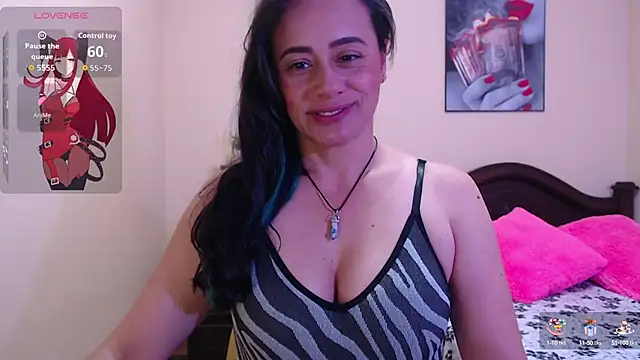 Snapshot of sara_florez1 chatting on 09/15/25, 11:10 sara florez1 online show from 09/15/25, 11:10