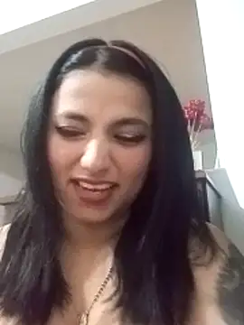 Naomy veracruz  online show from 05/09/26, 09:09