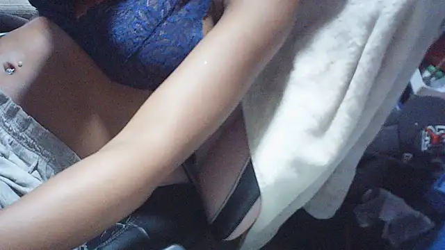 Fariana01 online show from 06/25/26, 05:12