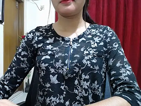 taisina online show from 03/18/25, 10:48