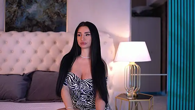 IsabelleHunt online show from 01/17/25, 05:42