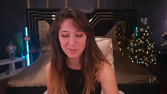 DreamyLinaa online show from 12/11/24, 07:53