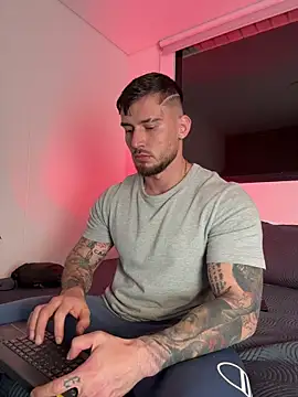 DimitriSullivan  online show from 11/23/25, 12:21