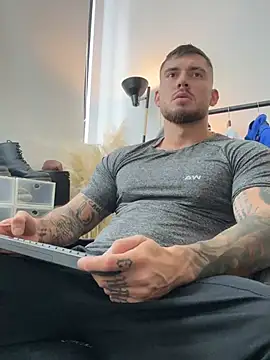 DimitriSullivan  online show from 07/20/26, 02:30