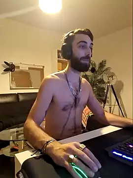 Snapshot of DaWoD030 chatting on 12/07/24, 10:39 DaWoD030 online show from 12/07/24, 10:39