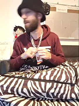 Snapshot of DaWoD030 chatting on 12/08/24, 12:08 DaWoD030 online show from 12/08/24, 12:08