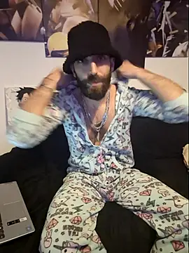 Snapshot of DaWoD030 chatting on 12/14/24, 05:58 DaWoD030 online show from 12/14/24, 05:58