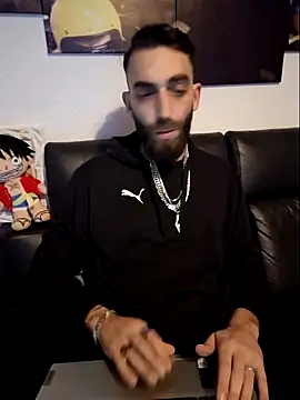 Snapshot of DaWoD030 chatting on 12/30/24, 08:36 DaWoD030 online show from 12/30/24, 08:36