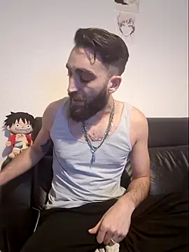 Snapshot of DaWoD030 chatting on 02/19/25, 06:10 DaWoD030 online show from 02/19/25, 06:10