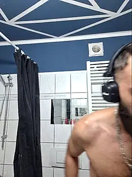 Snapshot of DaWoD030 chatting on 09/15/25, 04:51 DaWoD030 online show from 09/15/25, 04:51