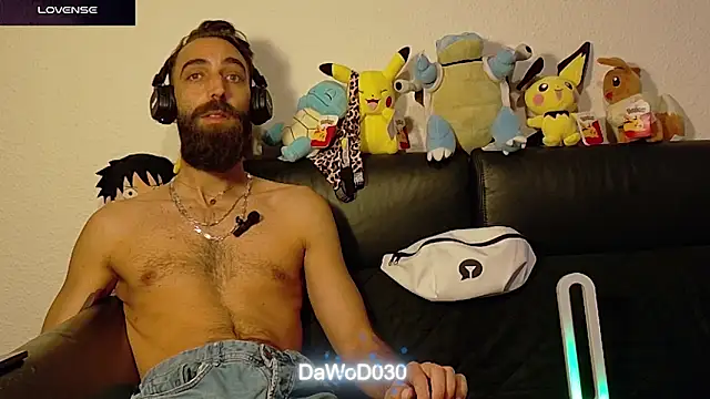 Snapshot of DaWoD030 chatting on 10/05/25, 08:12 DaWoD030 online show from 10/05/25, 08:12