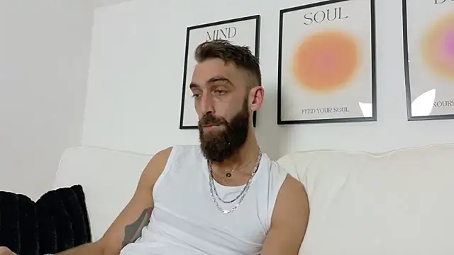 Snapshot of DaWoD030 chatting on 10/18/25, 05:03 DaWoD030 online show from 10/18/25, 05:03