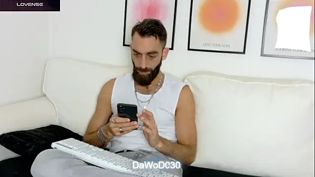 Snapshot of DaWoD030 chatting on 10/25/25, 07:27 DaWoD030 online show from 10/25/25, 07:27