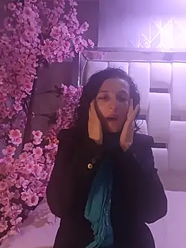 AriannaRussell  online show from 06/09/26, 12:28