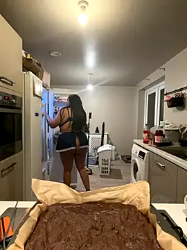 Sweet PeaUK online show from 12/15/25, 02:38