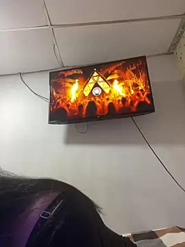 Leyna Kenet online show from 05/01/26, 10:03