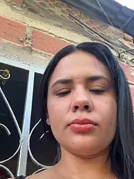 Leyna Kenet online show from 05/26/26, 12:45