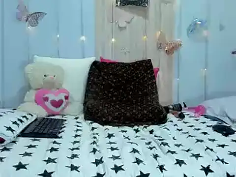 anthiamelisa online show from 02/16/25, 04:42