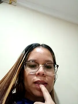 anthiamelisa online show from 02/25/25, 12:14