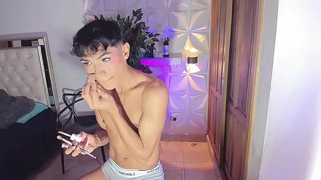 Snapshot of im_sebaslopez chatting on 10/29/25, 03:36 im sebaslopez online show from 10/29/25, 03:36