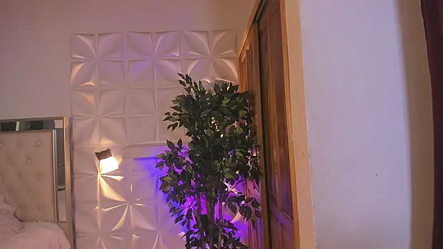 Snapshot of im_sebaslopez chatting on 11/18/25, 11:37 im sebaslopez online show from 11/18/25, 11:37