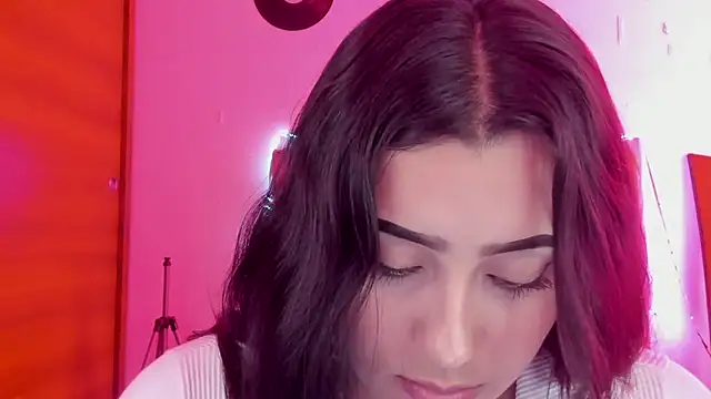 male couper online show from 12/19/24, 06:23