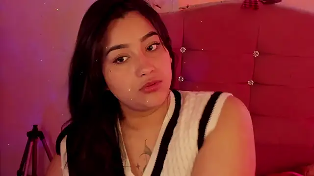 male couper online show from 02/19/25, 08:10