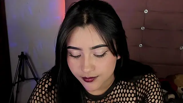 male couper online show from 02/20/25, 06:39