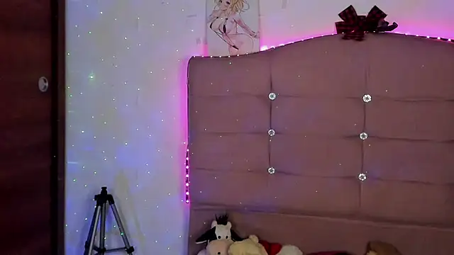 male couper online show from 02/27/25, 03:58