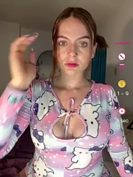 Snapshot of Valery_hilthon chatting on 07/10/26, 11:07 Valery hilthon online show from 07/10/26, 11:07