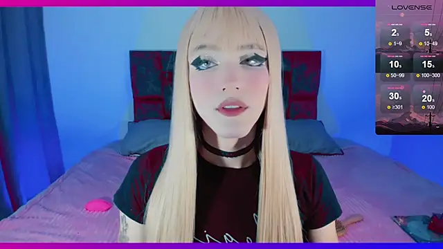 Snapshot of Kirmyy_ chatting on 12/06/24, 12:45 Kirmyy  online show from 12/06/24, 12:45