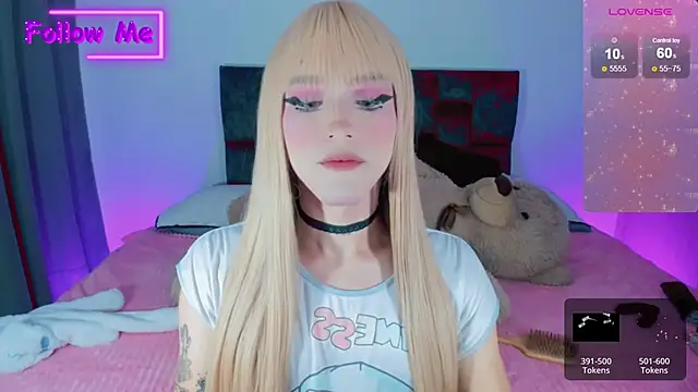 Snapshot of Kirmyy_ chatting on 12/30/24, 10:45 Kirmyy  online show from 12/30/24, 10:45