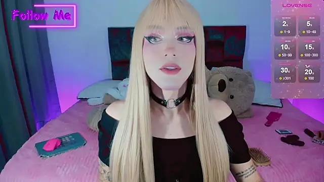 Snapshot of Kirmyy_ chatting on 01/01/25, 04:39 Kirmyy  online show from 01/01/25, 04:39