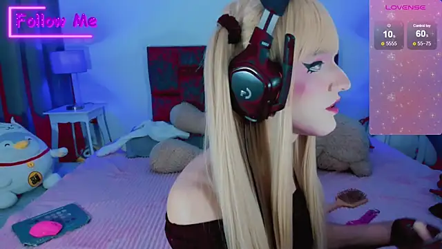 Snapshot of Kirmyy_ chatting on 01/23/25, 01:19 Kirmyy  online show from 01/23/25, 01:19