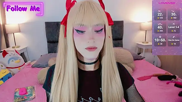 Snapshot of Kirmyy_ chatting on 02/04/25, 10:45 Kirmyy  online show from 02/04/25, 10:45