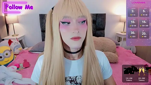 Snapshot of Kirmyy_ chatting on 02/12/25, 09:22 Kirmyy  online show from 02/12/25, 09:22