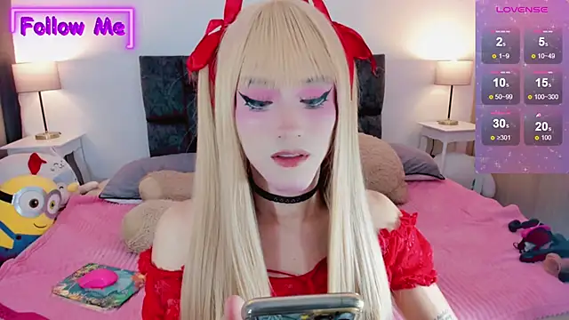 Snapshot of Kirmyy_ chatting on 02/14/25, 10:36 Kirmyy  online show from 02/14/25, 10:36