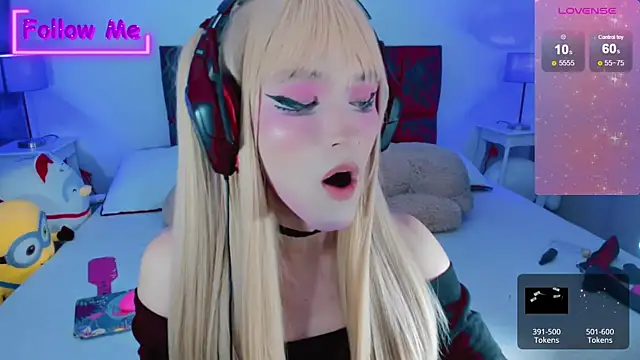 Snapshot of Kirmyy_ chatting on 02/19/25, 12:57 Kirmyy  online show from 02/19/25, 12:57